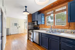 20 Spring Garden St, Warwick, RI 02888 - Photo 23