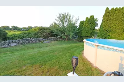 61 Amesbury Circle, Middletown, RI 02842 - Photo 9