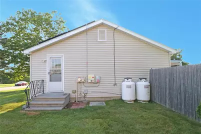 61 Amesbury Circle, Middletown, RI 02842 - Photo 11