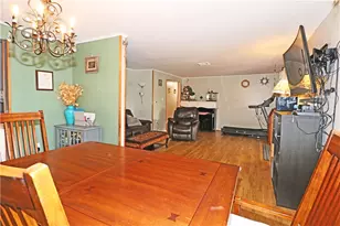 61 Amesbury Cir, Middletown, RI 02842 - Photo 21