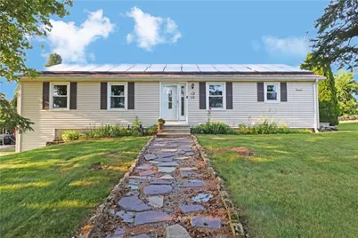 61 Amesbury Circle, Middletown, RI 02842 - Photo 1