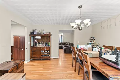 19 Gilcrest Drive, West Warwick, RI 02893 - Photo 5
