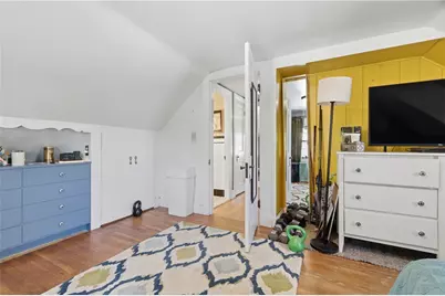 69 Roger Williams Avenue, East Providence, RI 02916 - Photo 25
