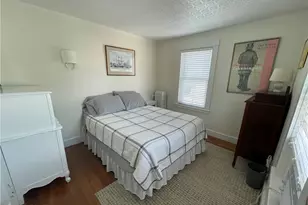 11 Byrnes St, Newport, RI 02840 - Photo 7