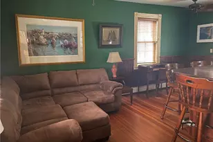 11 Byrnes St, Newport, RI 02840 - Photo 3