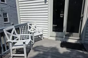 11 Byrnes St, Newport, RI 02840 - Photo 15