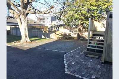 11 Byrnes Street, Newport, RI 02840 - Photo 17