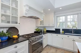 8 Key Ct, Newport, RI 02840 - Photo 13