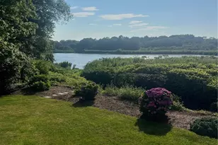 8 Key Ct, Newport, RI 02840 - Photo 3