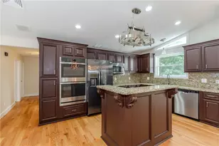 32 Cavalcade Blvd, Johnston, RI 02919 - Photo 17