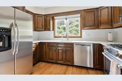 4042 Post Road #5, Warwick, RI 02886 - Photo 11