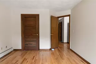 4042 Post Rd, Warwick, RI 02886 - Photo 17