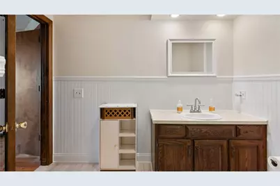 4042 Post Road #5, Warwick, RI 02886 - Photo 19