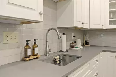 28 Kay Street #3, Newport, RI 02840 - Photo 31