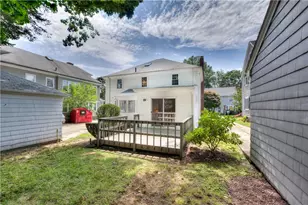 70 Sargent Ave, Providence, RI 02906 - Photo 31