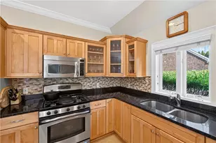 23 Franklin St, Westerly, RI 02891 - Photo 7