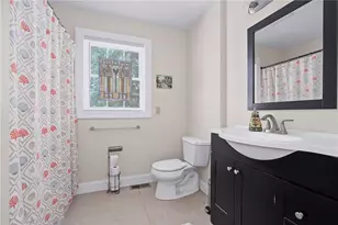 45 Oakwood Ave, Providence, RI 02909 - Photo 19
