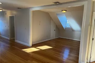 71 Sutton St, Providence, RI 02903 - Photo 9