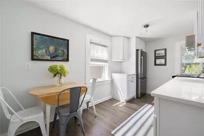 259 Gibbs Avenue #7, Newport, RI 02840 - Photo 3