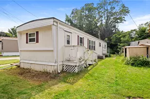 979 Toll Gate Rd, Warwick, RI 02886 - Photo 17