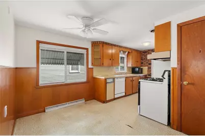 21 Ashley Street, Cranston, RI 02920 - Photo 7