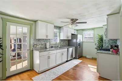 22 Pennsylvania Avenue, Warren, RI 02885 - Photo 5