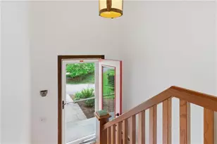 8 Ledgemont Dr, Lincoln, RI 02865 - Photo 3
