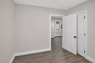 68 Uncas St, Warwick, RI 02889 - Photo 27