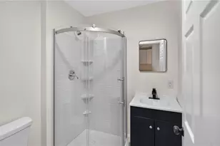 68 Uncas St, Warwick, RI 02889 - Photo 15