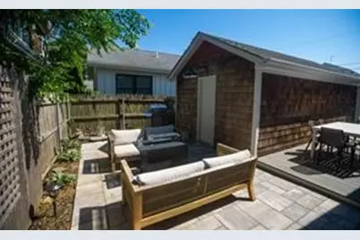 28 Crest Street, Middletown, RI 02842 - Photo 15
