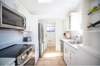 28 Crest Street, Middletown, RI 02842 - Photo 9