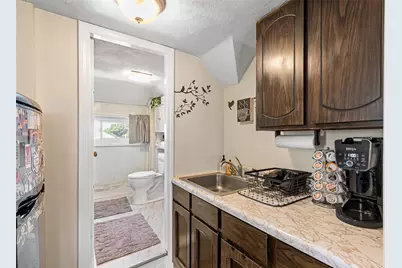 82 Chestnut Avenue, Cranston, RI 02910 - Photo 25