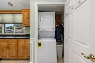 210 Wildflower Dr, Cranston, RI 02921 - Photo 47
