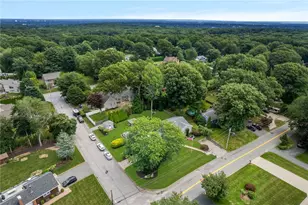 210 Wildflower Dr, Cranston, RI 02921 - Photo 13