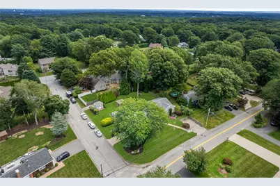 210 Wildflower Drive, Cranston, RI 02921 - Photo 11