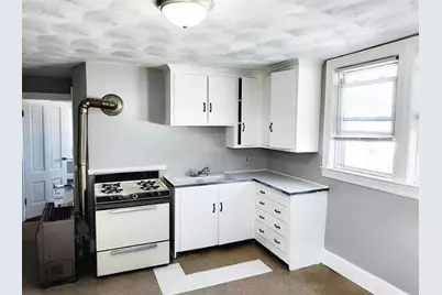 230 Washington Street #3, Central Falls, RI 02863 - Photo 7