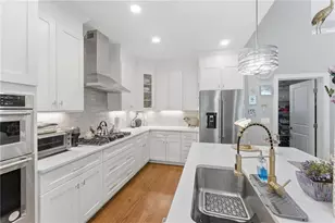 685 Curtis Corner Rd, South Kingstown, RI 02879 - Photo 9