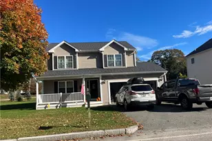 26 Potowomut Rd, Warwick, RI 02818 - Photo 1