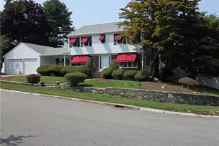 10 Surrey Ln, Lincoln, RI 02865 - Photo 1