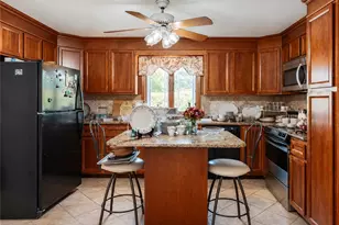 10 Surrey Ln, Lincoln, RI 02865 - Photo 19