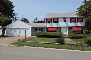 10 Surrey Ln, Lincoln, RI 02865 - Photo 3