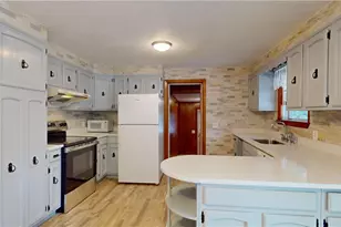 52 Atlantic Ave, West Warwick, RI 02893 - Photo 25