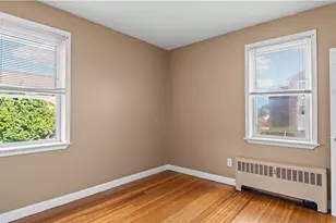 28 Carman St, Cranston, RI 02910 - Photo 9
