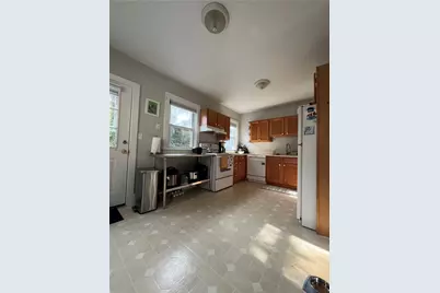 19 Pell Street, Newport, RI 02840 - Photo 5