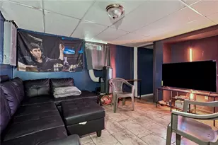 19 Carr St, Providence, RI 02905 - Photo 29