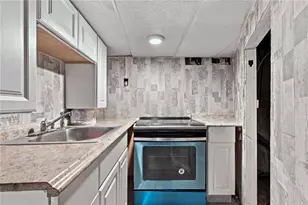 19 Carr St, Providence, RI 02905 - Photo 27