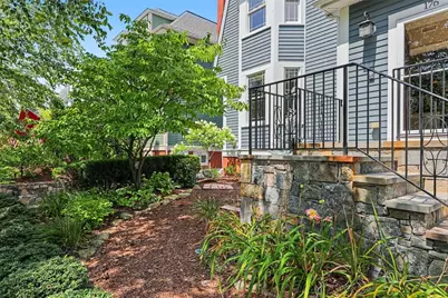 176 Medway Street, Providence, RI 02906 - Photo 33