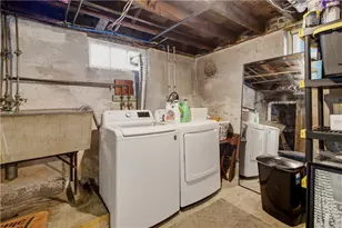 16 Minnesota St, Providence, RI 02904 - Photo 37