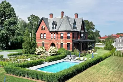 30 Red Cross Avenue, Newport, RI 02840 - Photo 1