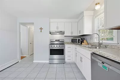 30 Briggs Street, Cranston, RI 02920 - Photo 3